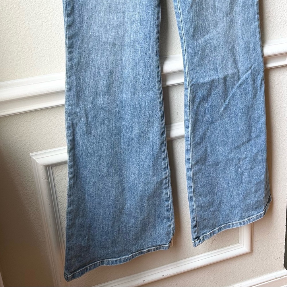 NWT Ramy Brook Helena Zip Front Flared Leg Light
Wash Denim Jumpsuit Sz 30 - Picture 8 of 14
